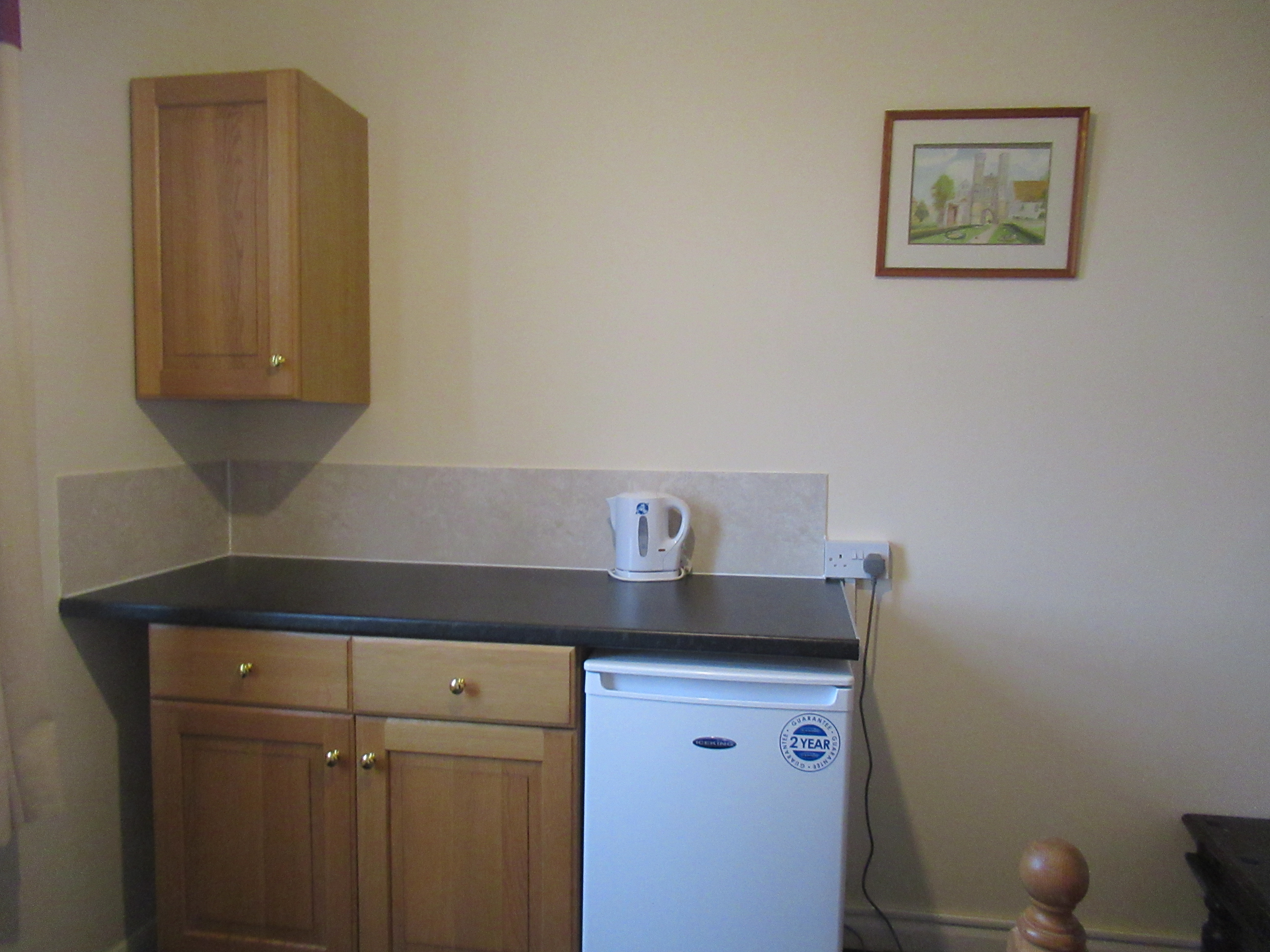 Lennard House kitchenette